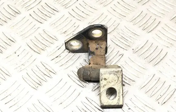 Volkswagen PASSAT B6 Rear door upper hinge