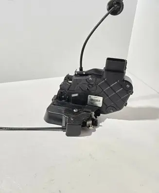 Volvo S80 Rear door lock 31253921 986922105 A048317