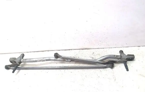 Volvo XC70 Front wiper linkage C83HE