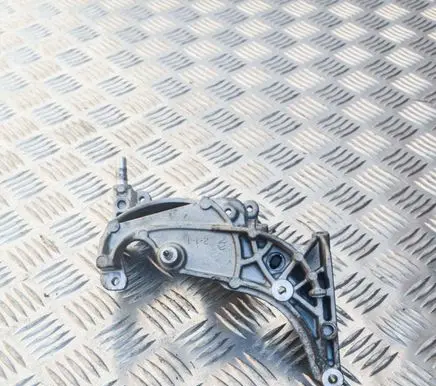 Peugeot 308 Other engine bay part 9672309580