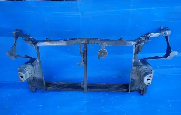 Toyota Corolla Verso E121 Front bodywork piece 