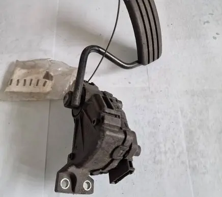 Renault Espace - Grand espace IV Accelerator throttle pedal 6PV00811918 8200007513