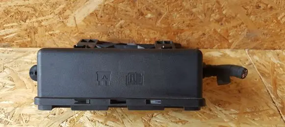 Volvo V40 Fuse module 30659177