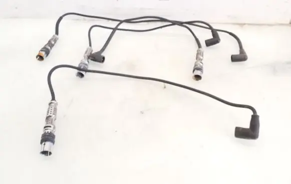 Volkswagen Golf IV Ignition plug leads 