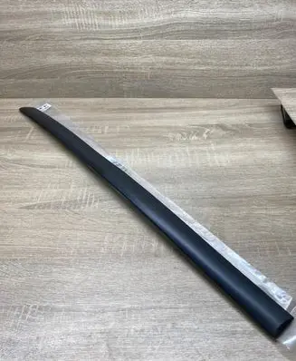 Volkswagen PASSAT B5.5 Rear door trim (molding) 3B0853753