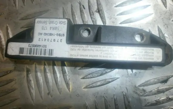 Ford Mondeo MK II Airbag deployment crash/impact sensor 97bg14b342ac