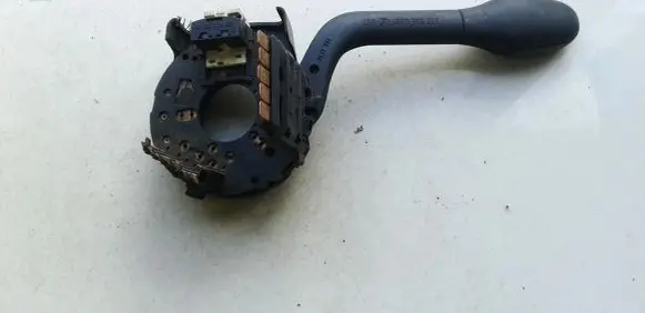 Volkswagen Golf III Indicator stalk DOTSAEQB91