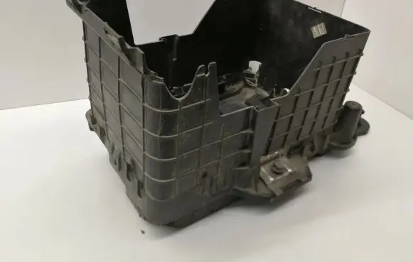 Battery box tray