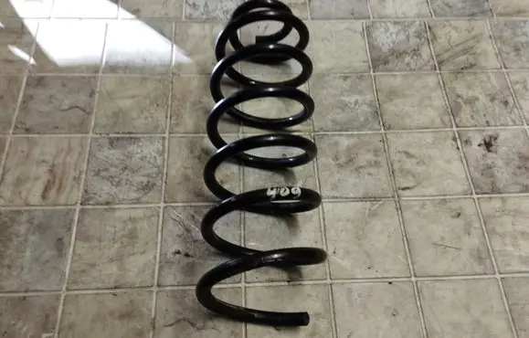 Peugeot 5008 Front coil spring