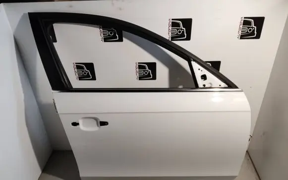 Audi A4 S4 B8 8K Front door LY9C