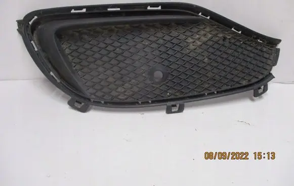 Peugeot Partner III Front bumper upper radiator grill A1178857500
