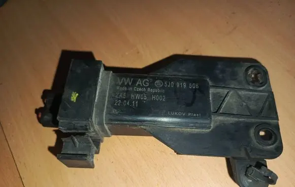 Seat Ibiza IV (6J,6P) Coolant fan relay 5J0919506