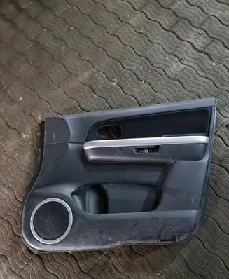 Suzuki Grand Vitara II Front door card panel trim 8371265J0