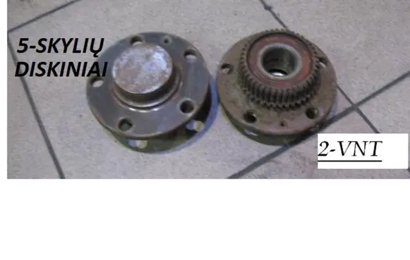 Volkswagen Golf IV Rear wheel hub 5SKYLIDISKINIAI