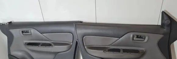 Mitsubishi L200 Door card panel trim set 