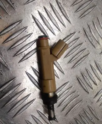 Toyota Prius (XW30) Fuel injector 2325001030 138152907