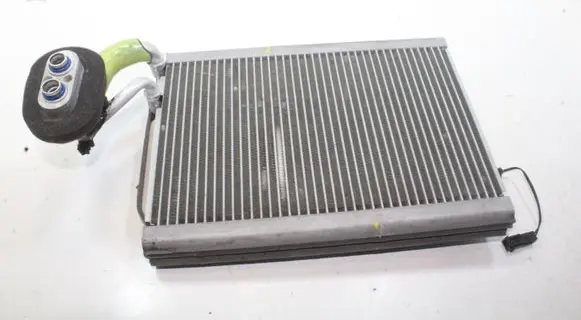 KIA EV6 Air conditioning (A/C) radiator (interior) 