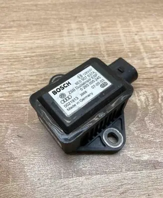 Audi A4 S4 B6 8E 8H ESP acceleration yaw rate sensor 8E0907637A 0265005245 USED