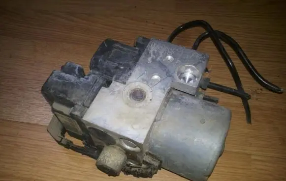 Peugeot 406 ABS Pump 0273004270 0265216543