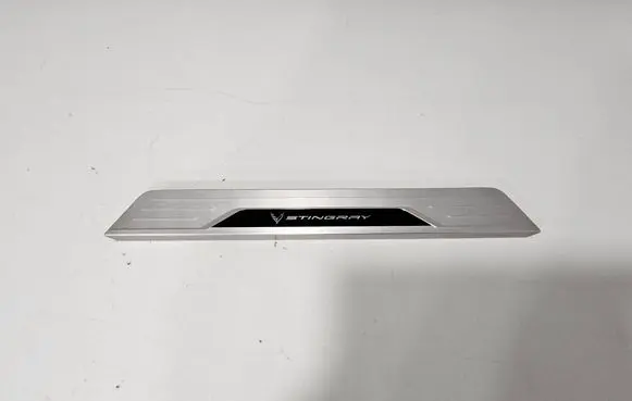 Chevrolet Corvette C8 Front sill trim cover 84860639 23342309