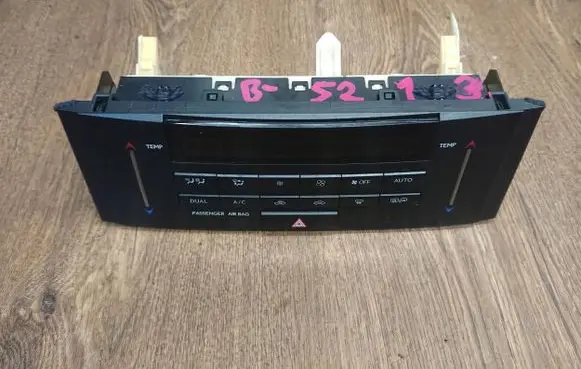Lexus IS III XE30 Climate control unit 53201