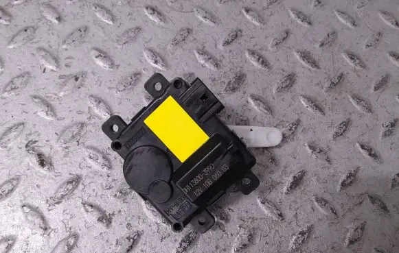 KIA Optima Air flap motor/actuator 138003990