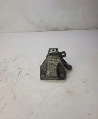 Audi A6 S6 C6 4F Engine mounting bracket 8E0199308Q