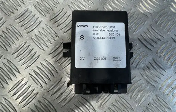 Mercedes-Benz Sprinter W906 Door central lock control unit/module A0004461019