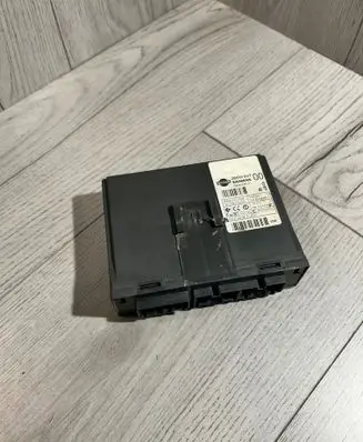 Nissan Primera Comfort/convenience module 5WK48121 97RAI000013