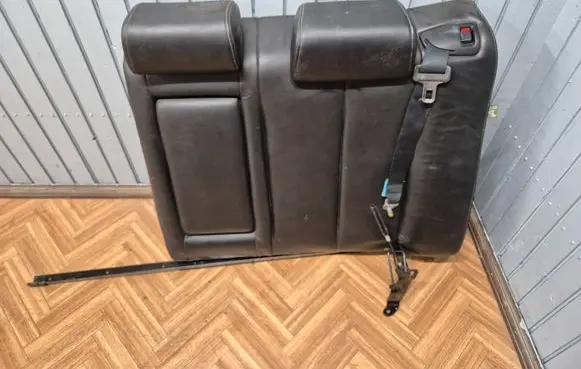 Mazda CX-7 Rear seat 