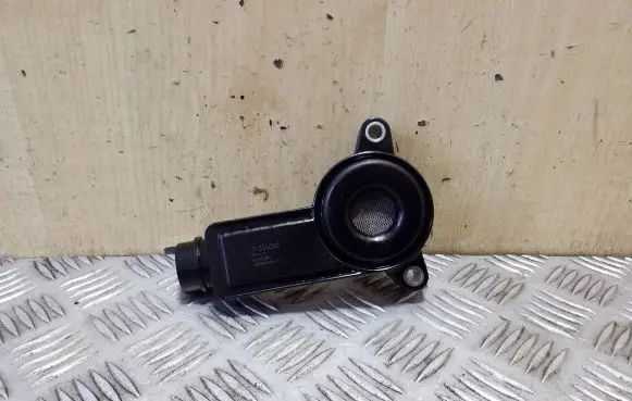Volvo XC90 Oil sump strainer pipe 31321050