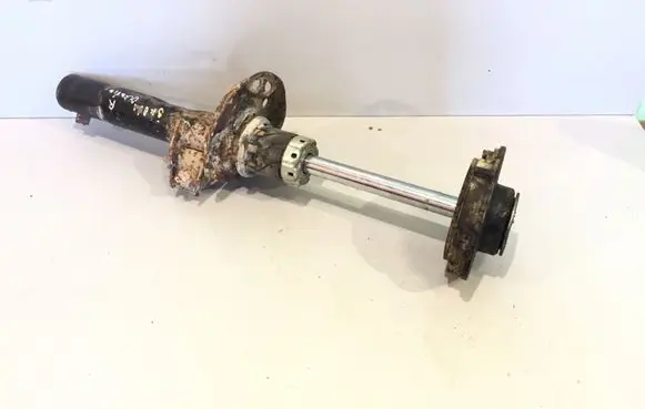 Skoda Octavia Mk2 (1Z) Front shock absorber/damper