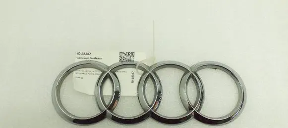Audi Q3 8U Manufacturer badge logo/emblem 