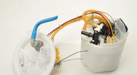 BMW 4 G22 G23 G24 G26 In-tank fuel pump 7473444