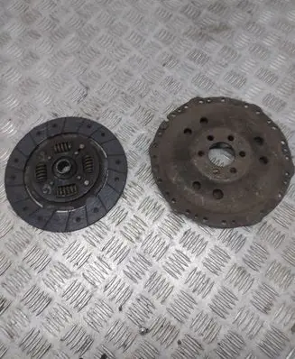 Volkswagen Golf III Clutch set kit CLD141004