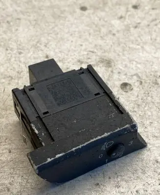 Audi A4 S4 B6 8E 8H Headlight level height control switch 8e2919094