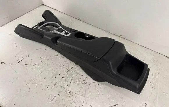 Chevrolet Camaro Center console 23461539 84956487 84513095