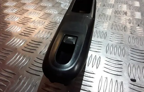 Peugeot 406 Electric window control switch