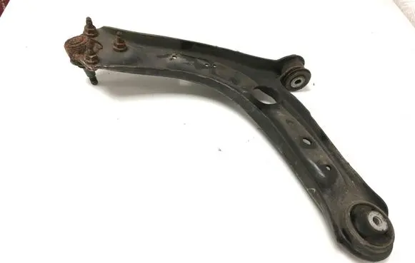 Volkswagen PASSAT B8 Front lower control arm/wishbone