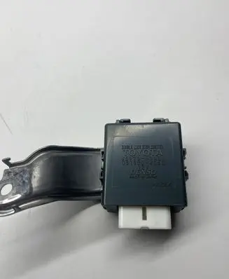 Lexus IS 220D-250-350 Door control unit/module 8597053030