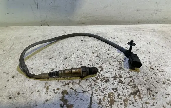 Mercedes-Benz A W176 Lambda probe sensor 0075421618 0281004205 000T12T355