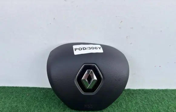 Renault Duster II Steering wheel airbag cover RE06A2004439