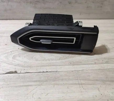Dacia Jogger Dashboard side air vent grill/cover trim 687613010R