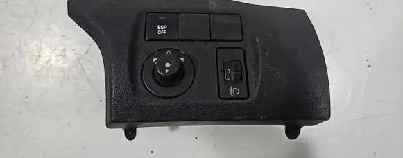 Peugeot Partner Wing mirror switch 9680907377 04157T06