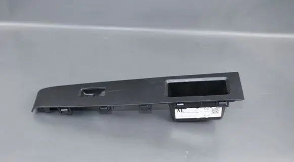 Mazda 5 Front door window switch trim C235684L6D02 6110817 C235684L6D