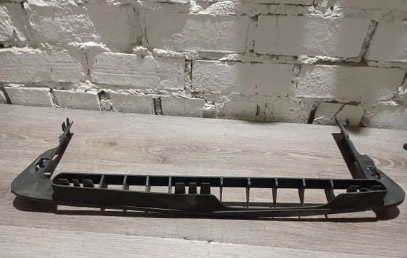 Radiator trim