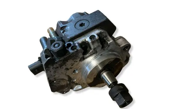 BMW 1 E81 E87 Fuel injection high pressure pump 0445010045 7788670 898600