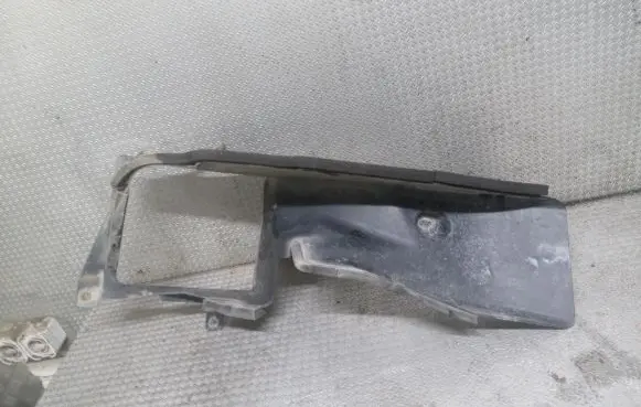 Mazda CX-7 Intercooler air channel guide R2AX13566