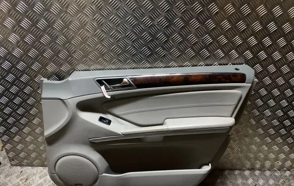 Mercedes-Benz GL X164 Front door card panel trim