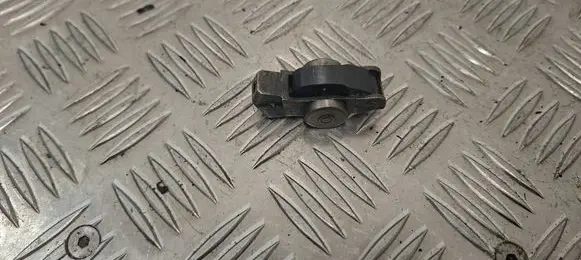 Chrysler Pacifica Valve rocker arm